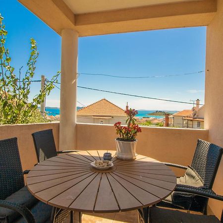 Apartments Petar Maksan Пакоштане Екстер'єр фото