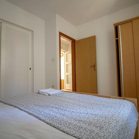 Apartments Petar Maksan Пакоштане Екстер'єр фото